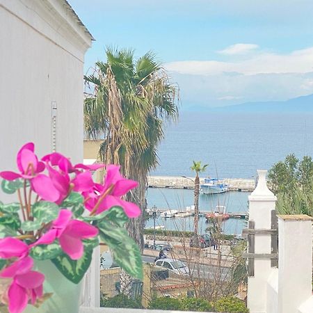 Euploia Apartment Isquia Exterior foto