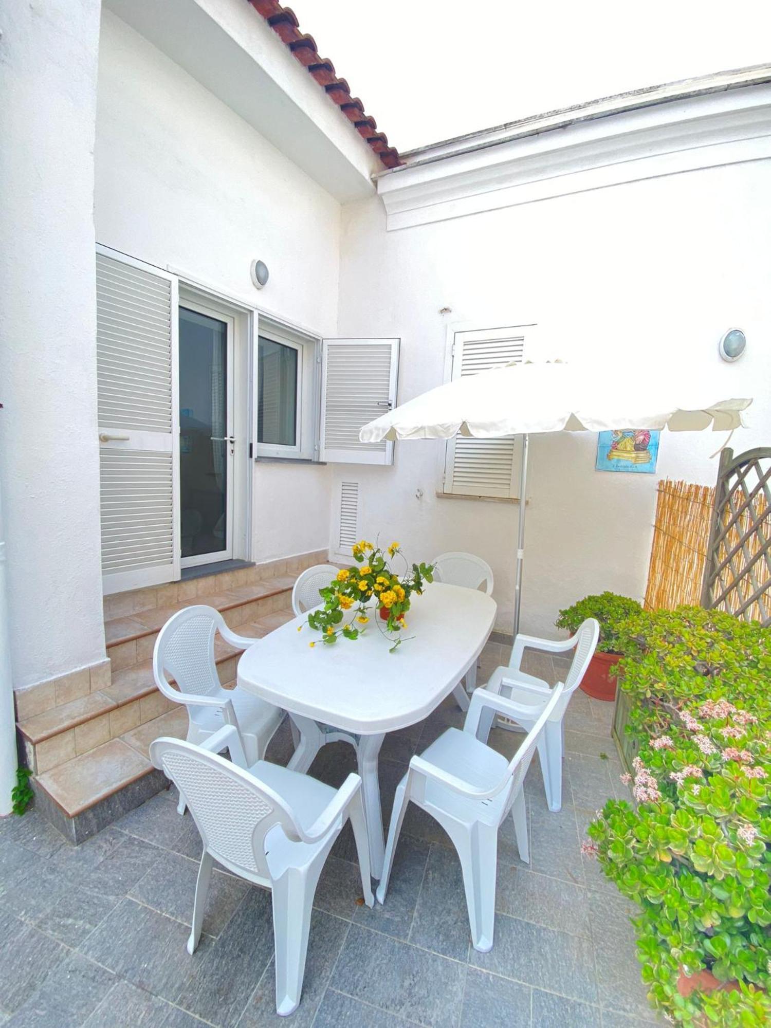 Euploia Apartment Isquia Exterior foto