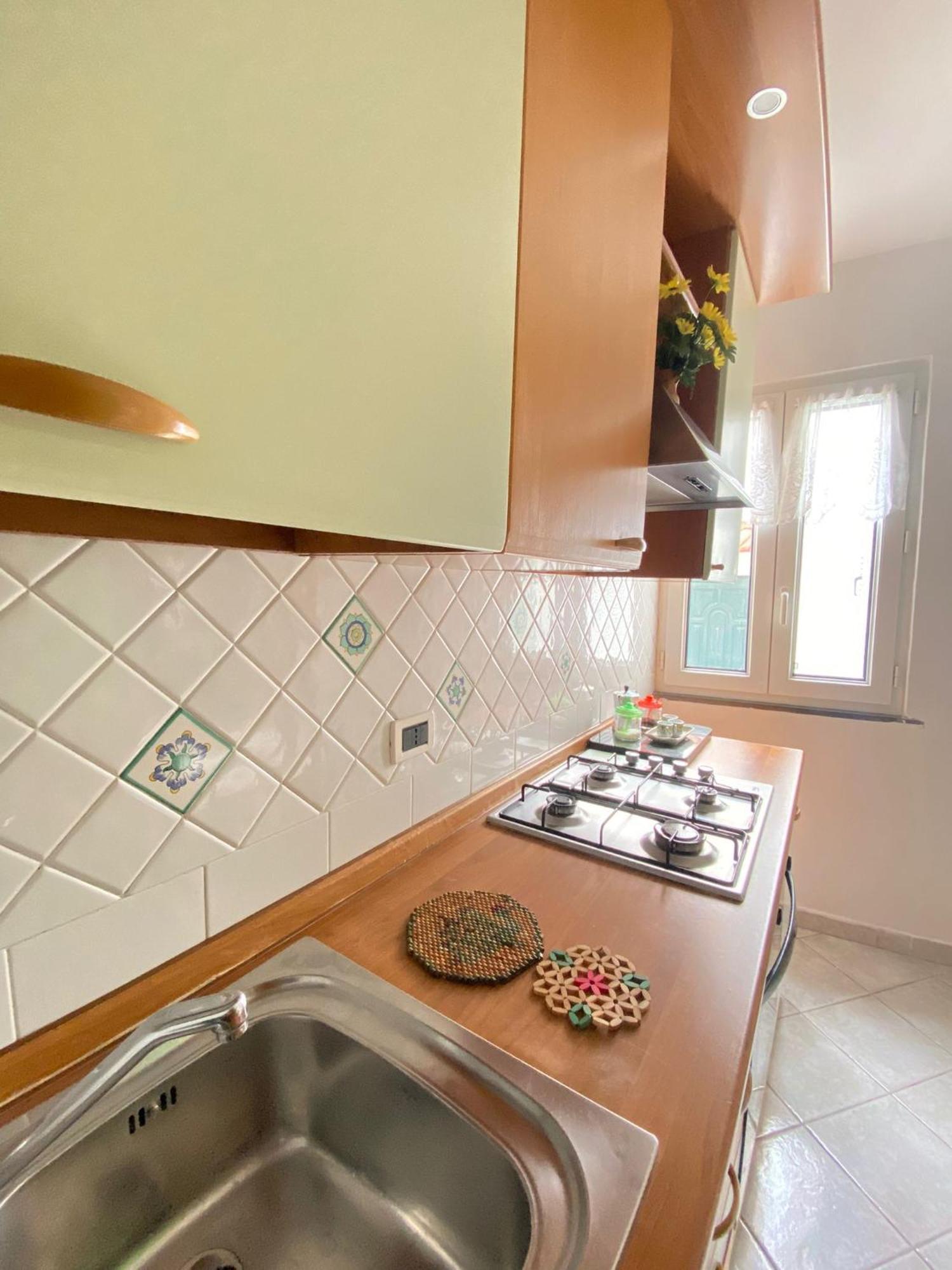 Euploia Apartment Isquia Exterior foto