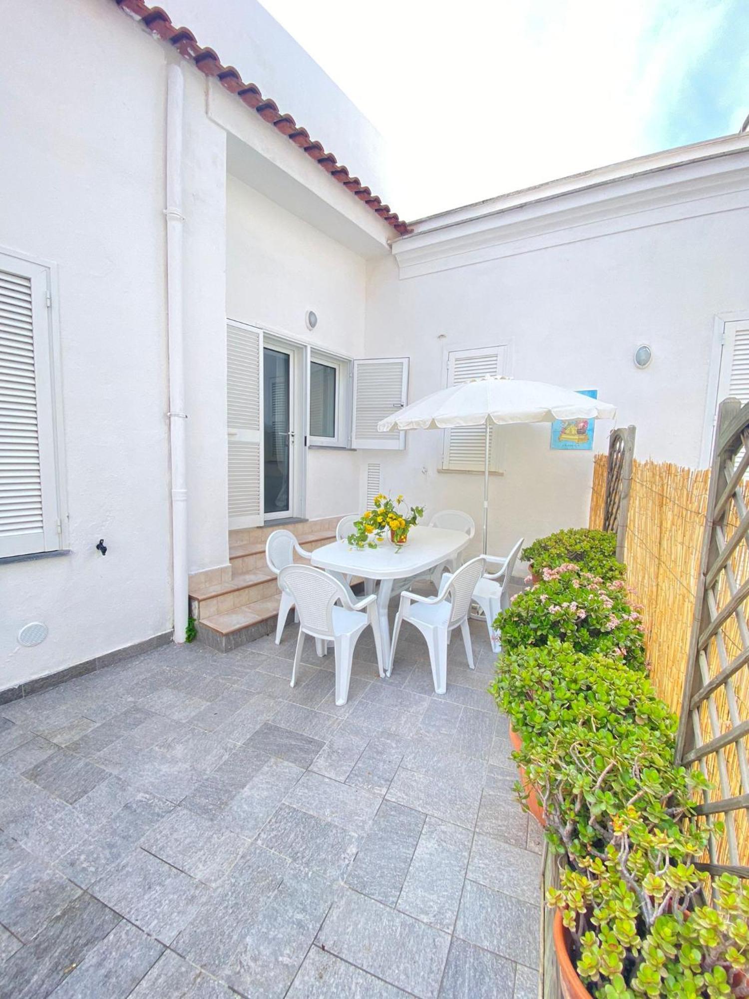 Euploia Apartment Isquia Exterior foto